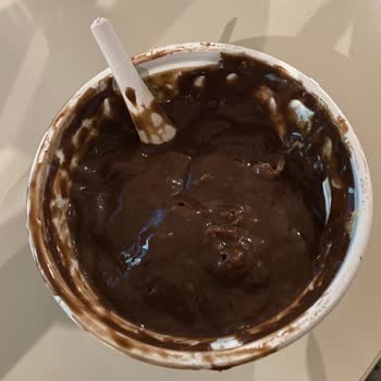Lezztat Profiterol: Son Tüketim Tarihi Geçmeden Ekşimiş Ürün Şikayeti