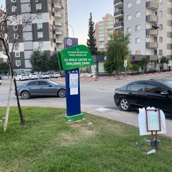 Çocuk Parkında Tehlike Saçan Açık Su Boruları