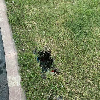 Çocuk Parkında Tehlike Saçan Açık Su Boruları
