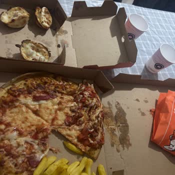 Kurye Hatası Yüzünden Yarım Kalan Pizza Keyfi