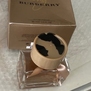 Parfüm Kalıcılığı Üzerine Tarafsız Bir Değerlendirme