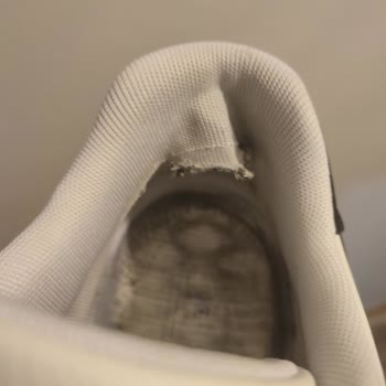 Puma Ayakkabıda Yırtılma Ve İlgisiz Müşteri Hizmetleri