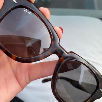 Gözlük Kabında Eriyen Rayban: Müşteri Mağduriyeti