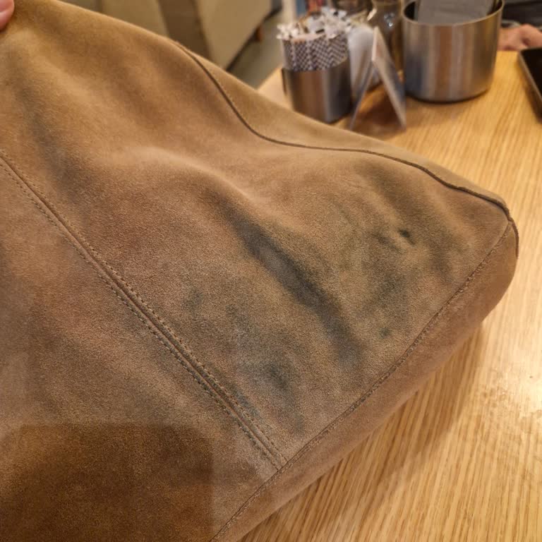 Massimo Dutti'de Boya Veren Pantolon Ve Rencide Edici Hizmet