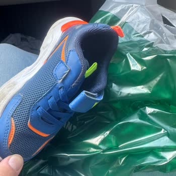 Deichmann'dan Aldığımız Ayakkabının Bağcık Sorunu!