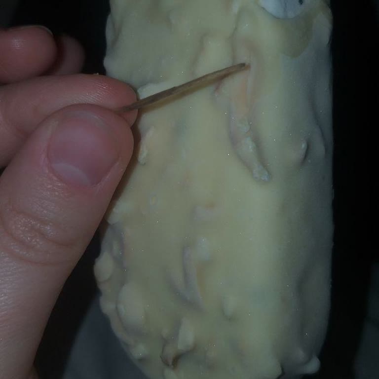 Magnum Dondurmasında Tehlikeli Tahta Parçası Şoku