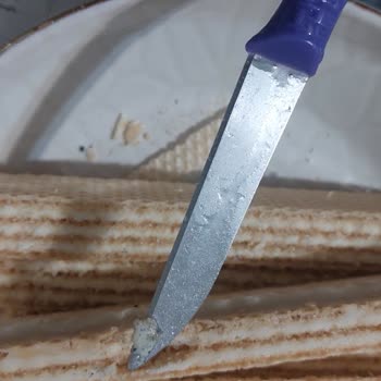 Migros Gofretinde Şaşırtıcı Siyah Madde