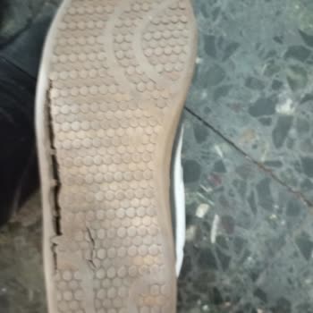 Kısa Sürede Yıpranan Ayakkabı Tabanı