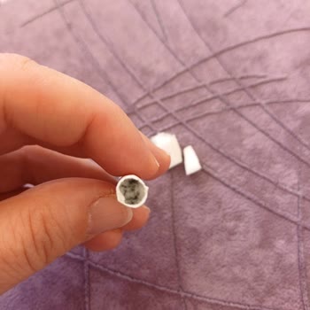 Marlboro Touch White Filtredeki Siyah Parçalar