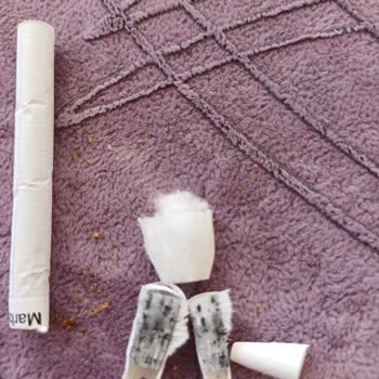 Marlboro Touch White Filtredeki Siyah Parçalar