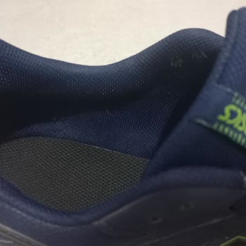 Asics Ayakkabıda Beklenmedik Kalite Sorunu