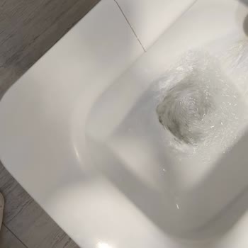 Turkuaz Marka Klozet Kapaklarının Dayanıksızlığı