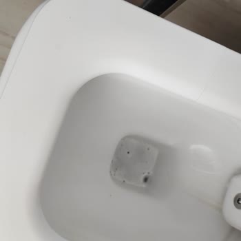 Turkuaz Marka Klozet Kapaklarının Dayanıksızlığı