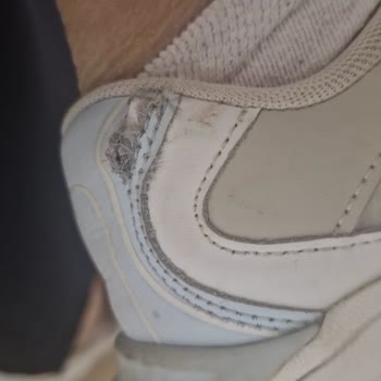 Tommy Ayakkabının Dikiş Sorunu Ve Boyner'in İlgisizliği