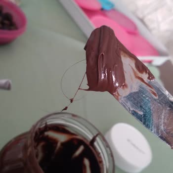 Kahvaltılık Çikolatanın İçinden Saç Çıktı