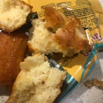 İndirimli Keklerde Böcek Şoku