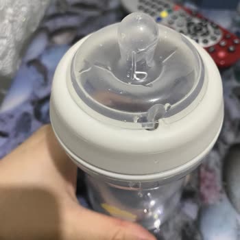 Chicco Biberon Emziği İçe Göçüyor, Kullanımı Zorlaştırıyor