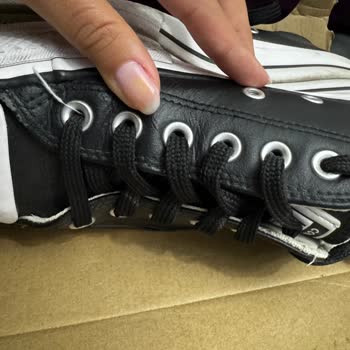 Converse Ayakkabımda Kalite Sorunu Ve Mağaza İlgisizliği