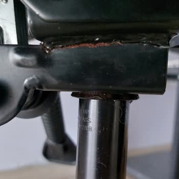 Kırılan Koltuk Ve İlgisiz Teknik Servis