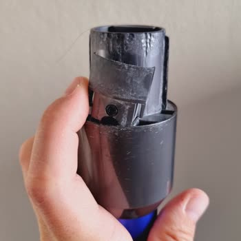 Dyson V11 Süpürgede Bağlantı Ve Dayanıklılık Sorunları