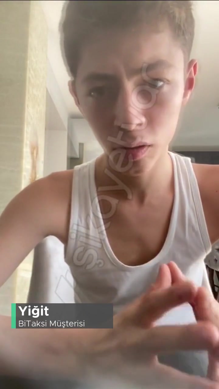 BiTaksi Taksicinin Yapmış Olduğu Terbiyesizlik videonun kapak resmi