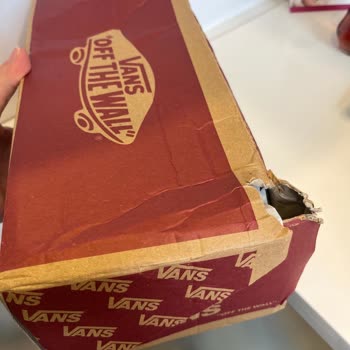 Kaba Müşteri Hizmeti Ve Sahte Ürün Problemi