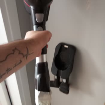 Bosch Dik Süpürgenin Kırılan Tırnağı Mağduriyet Yaratıyor