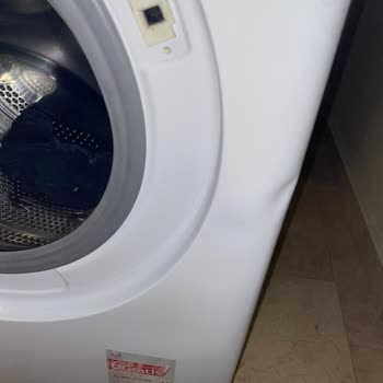 Yetkili Servis Tarafından Hasarlı İade Edilen Çamaşır Makinesi