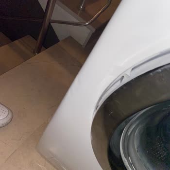 Yetkili Servis Tarafından Hasarlı İade Edilen Çamaşır Makinesi
