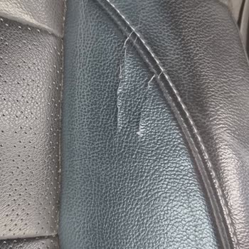 Honda Civic Koltuklarındaki Çatlaklar İçin Yardım Talebi