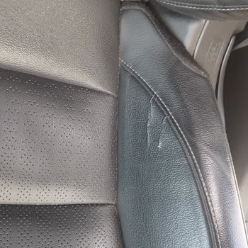 Honda Civic Koltuklarındaki Çatlaklar İçin Yardım Talebi