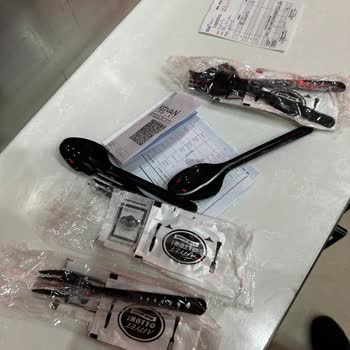 Kırık Kaşık Setleri Ve İletişim Sorunları