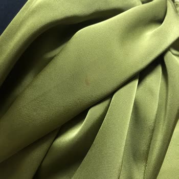 Zara'dan Gelen Kullanılmış Ürün Hayal Kırıklığı Yarattı