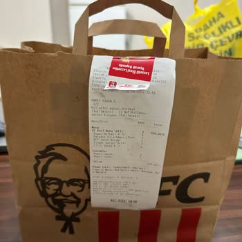 Eksik Sipariş Ve Müşteri Memnuniyetsizliği: Yemeksepeti Ve KFC