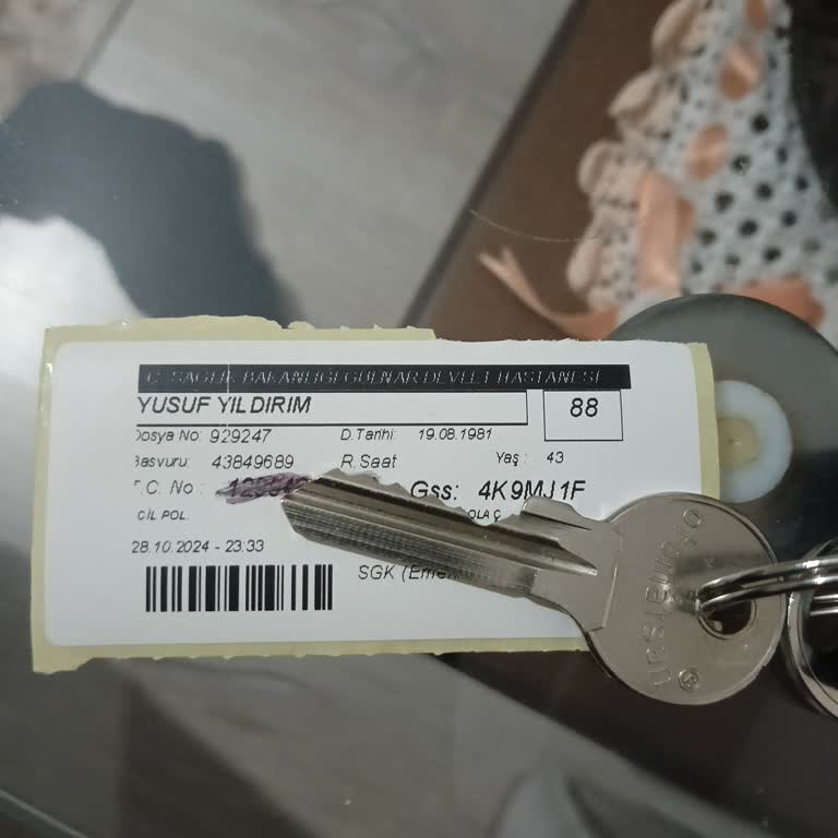 Acil Serviste İlgisizlik Ve Yetersiz Hizmet