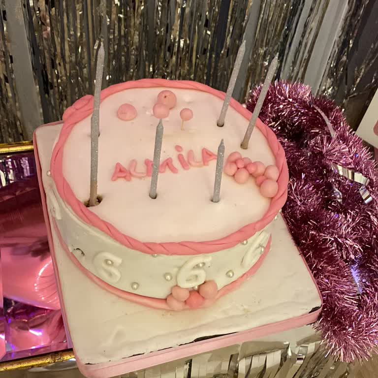 Doğum Günü Pastasında Hayal Kırıklığı