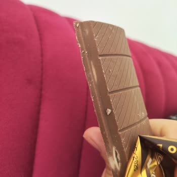 Bozuk Çikolata İle Sağlığım Tehlikede