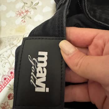 Rengi Solan Ve Sökülen Pantolon