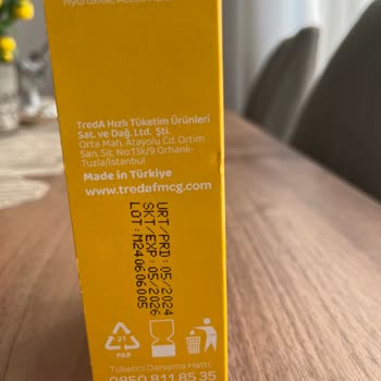 Ciltte Yanma Ve Turuncu Kaş Kabusu: Tüy Sarartıcı Krem Felaketi