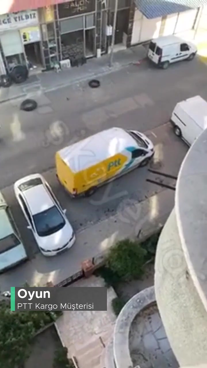 PTT Kargo Saygısızlık Ve Bencillik videonun kapak resmi