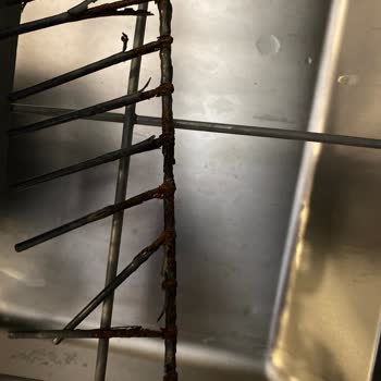 Beko Bulaşık Makinesi Sepetleri Dökülüyor, Paslı Parçalar Çıkıyor