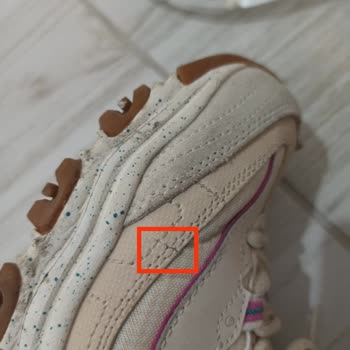 Skechers Ayakkabıda Erken Deri Çatlaması Sorunu