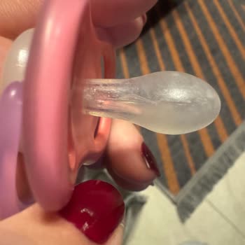 Philips Avent Emziği Güvenlik Sorunu: Kopan Parça Riski