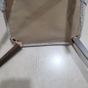 Ergül Mobilya'dan Aldığım Sandalyeler Kırıldı Ve Destek Alamıyorum