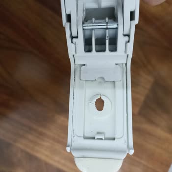 Uğur Derin Dondurucu Kapı Kolu Tasarım Sorunu