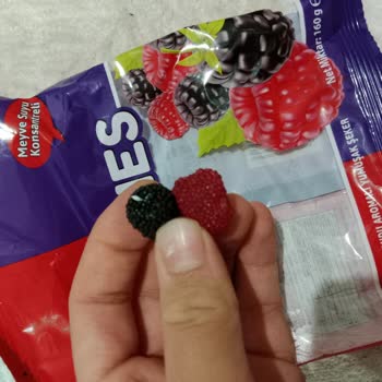 BİM Jelly Party Şekerinde Şok Edici Yabancı Madde