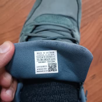 Reebok Ayakkabıda Yırtık Ve İade Sorunu