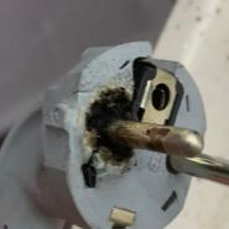 Bosch Bulaşık Makinesinde Fiş Yanması Sorunu