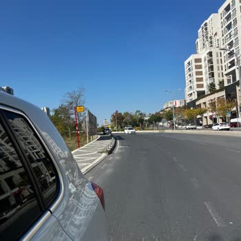 Moto Kuryelerin Tehlikeli Sürüşü Ve Saygısız Tavırları