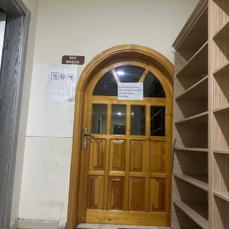 Otogarda Mescit Sorunu Ve İlgisizlik